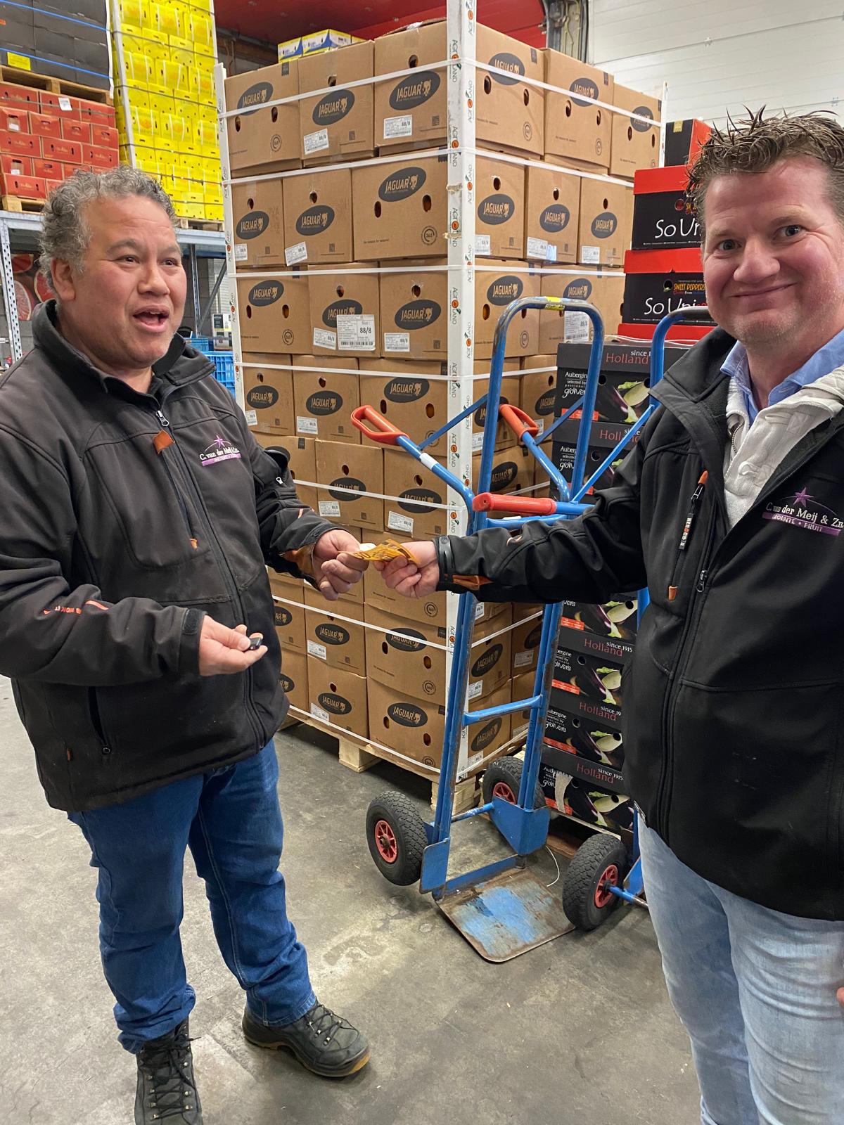 Frans doet zaken met leverancier Don